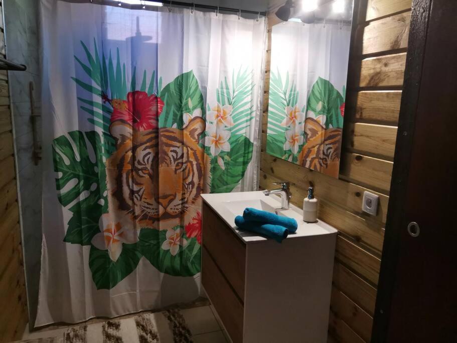 Blue Marlin Bungalow Neuf 4 Personnes Bouillante Exterior foto